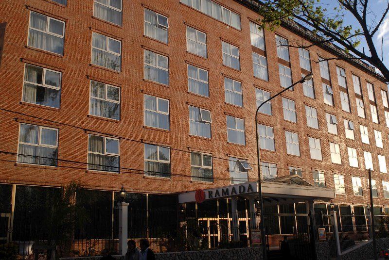 Ramada By Wyndham Buenos Aires 호텔 Vicente López 외부 사진