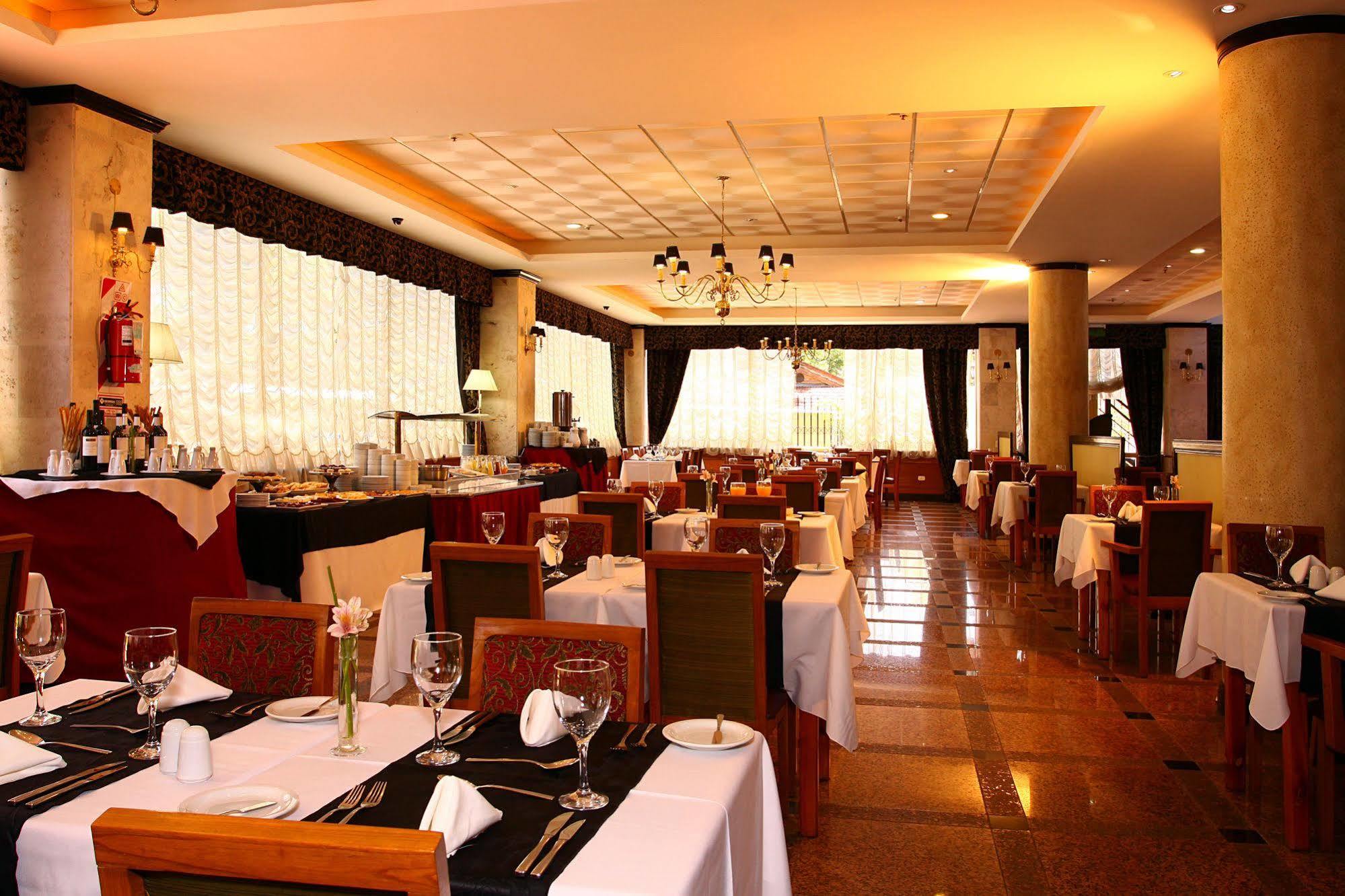Ramada By Wyndham Buenos Aires 호텔 Vicente López 외부 사진